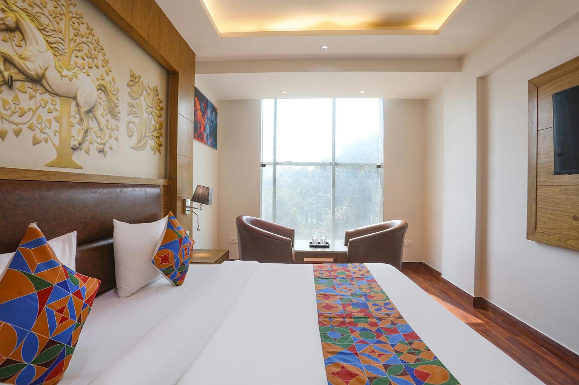Fabhotel Prime Star 17 - Nr Yashobhoomi Convention Centre 델리 외부 사진