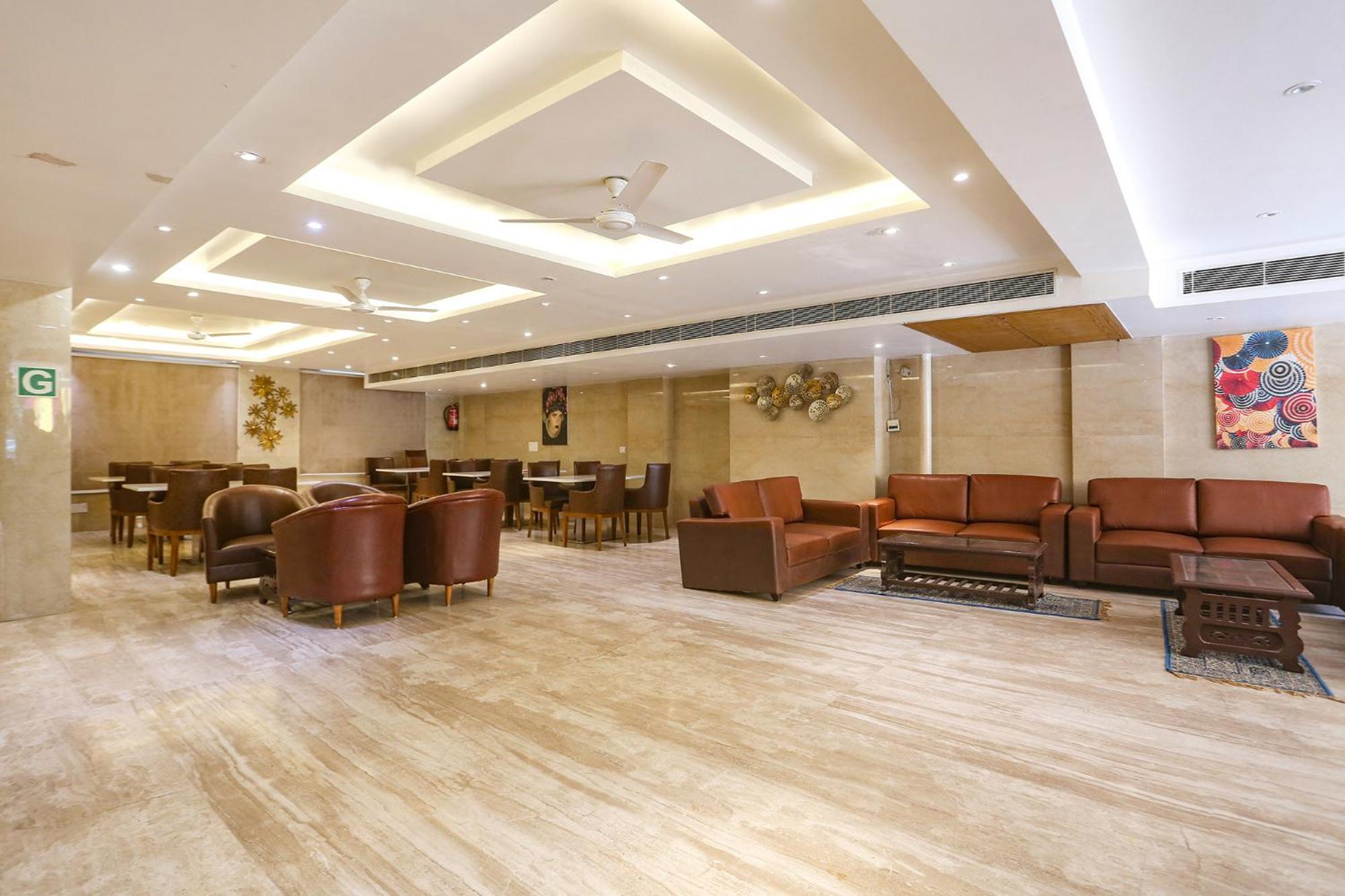 Fabhotel Prime Star 17 - Nr Yashobhoomi Convention Centre 델리 외부 사진