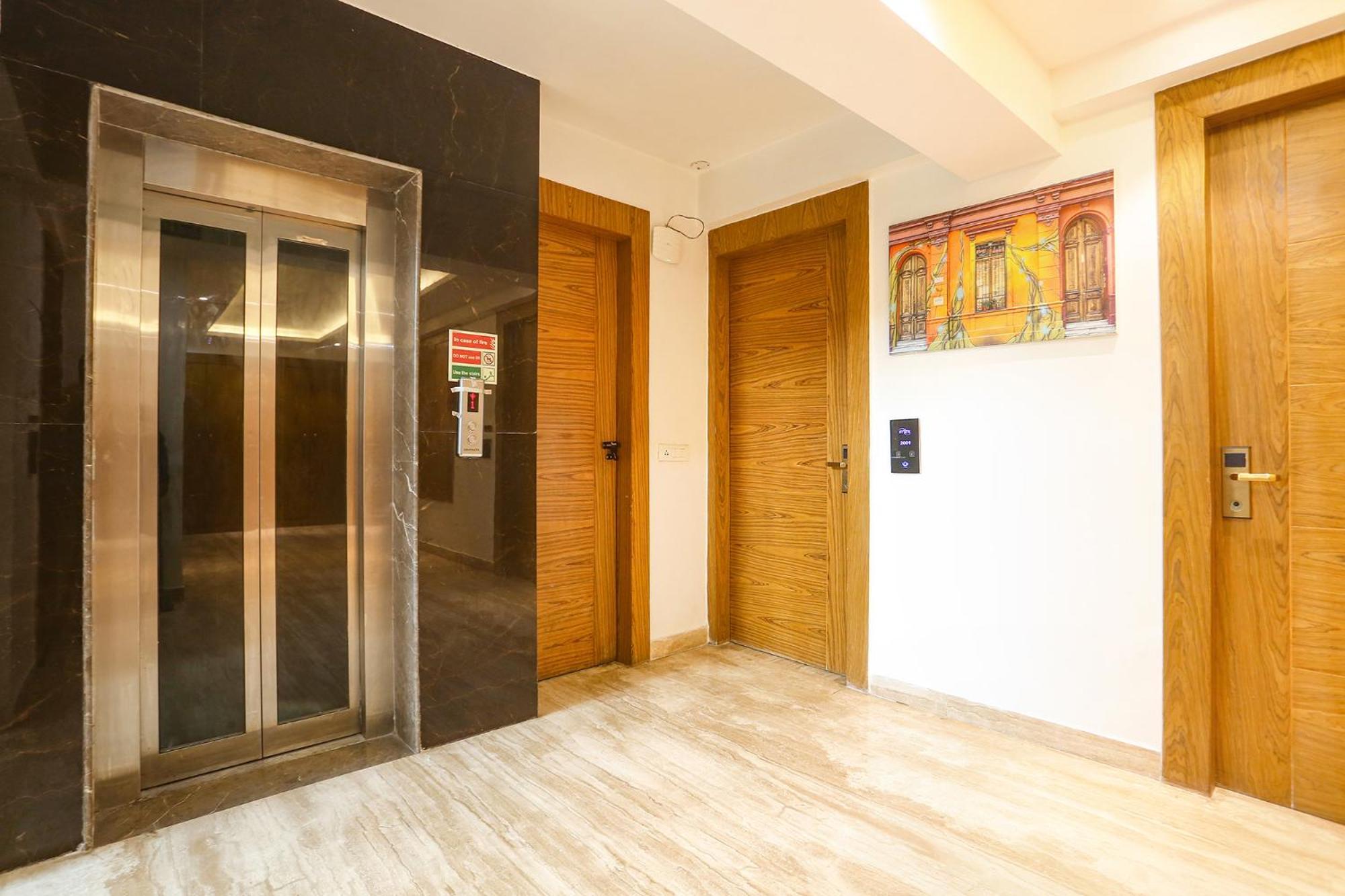 Fabhotel Prime Star 17 - Nr Yashobhoomi Convention Centre 델리 외부 사진