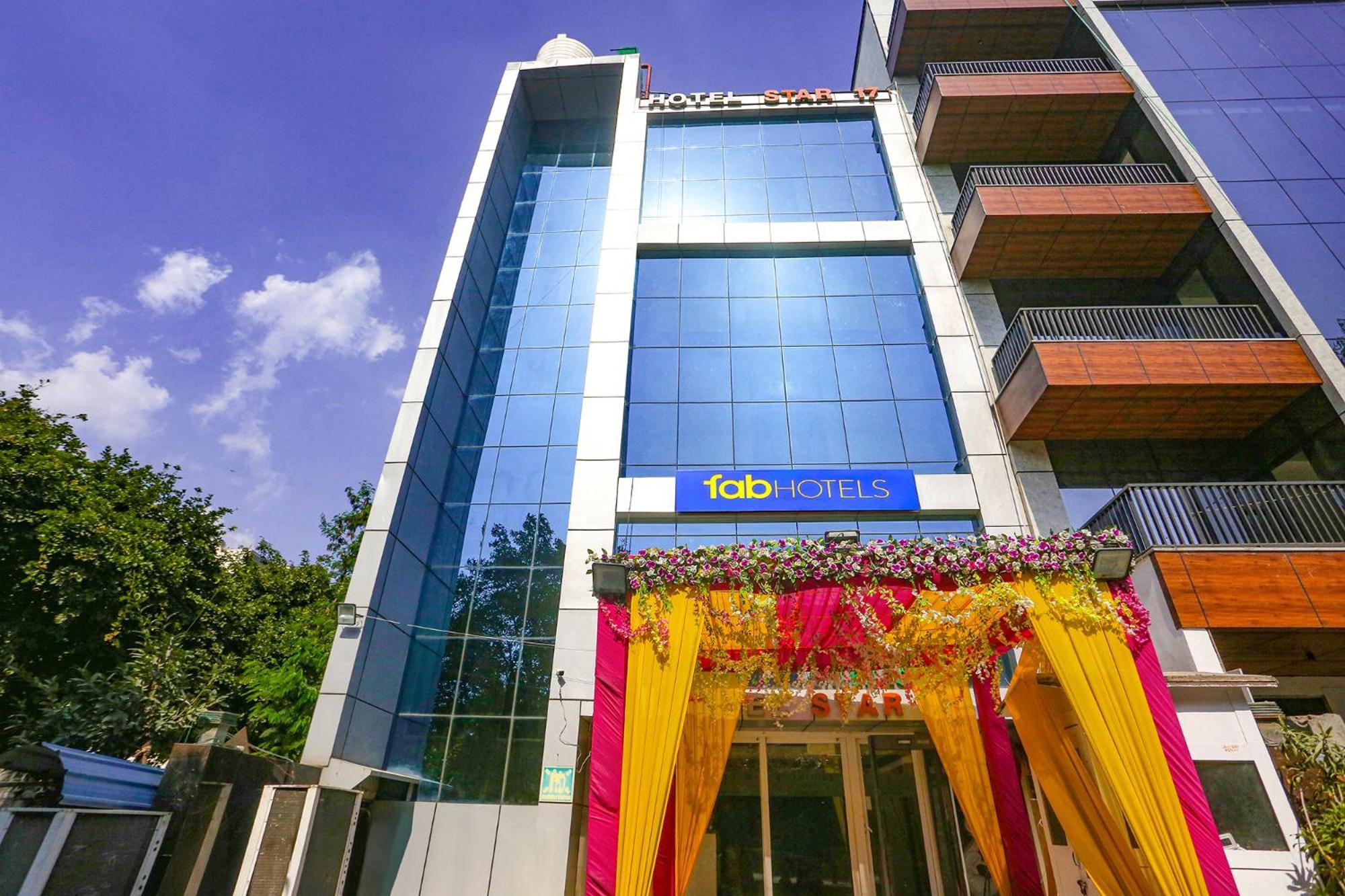 Fabhotel Prime Star 17 - Nr Yashobhoomi Convention Centre 델리 외부 사진
