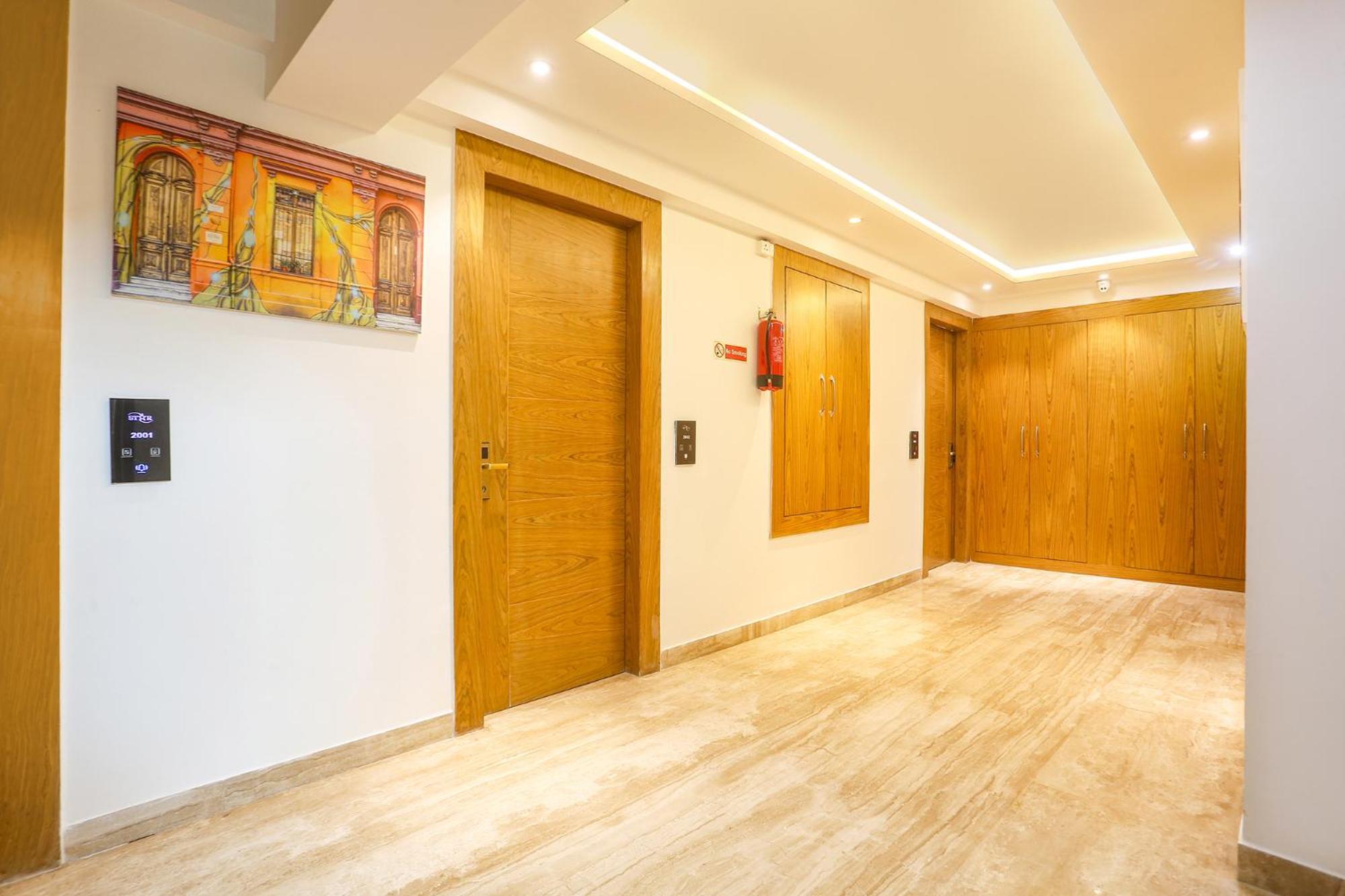 Fabhotel Prime Star 17 - Nr Yashobhoomi Convention Centre 델리 외부 사진