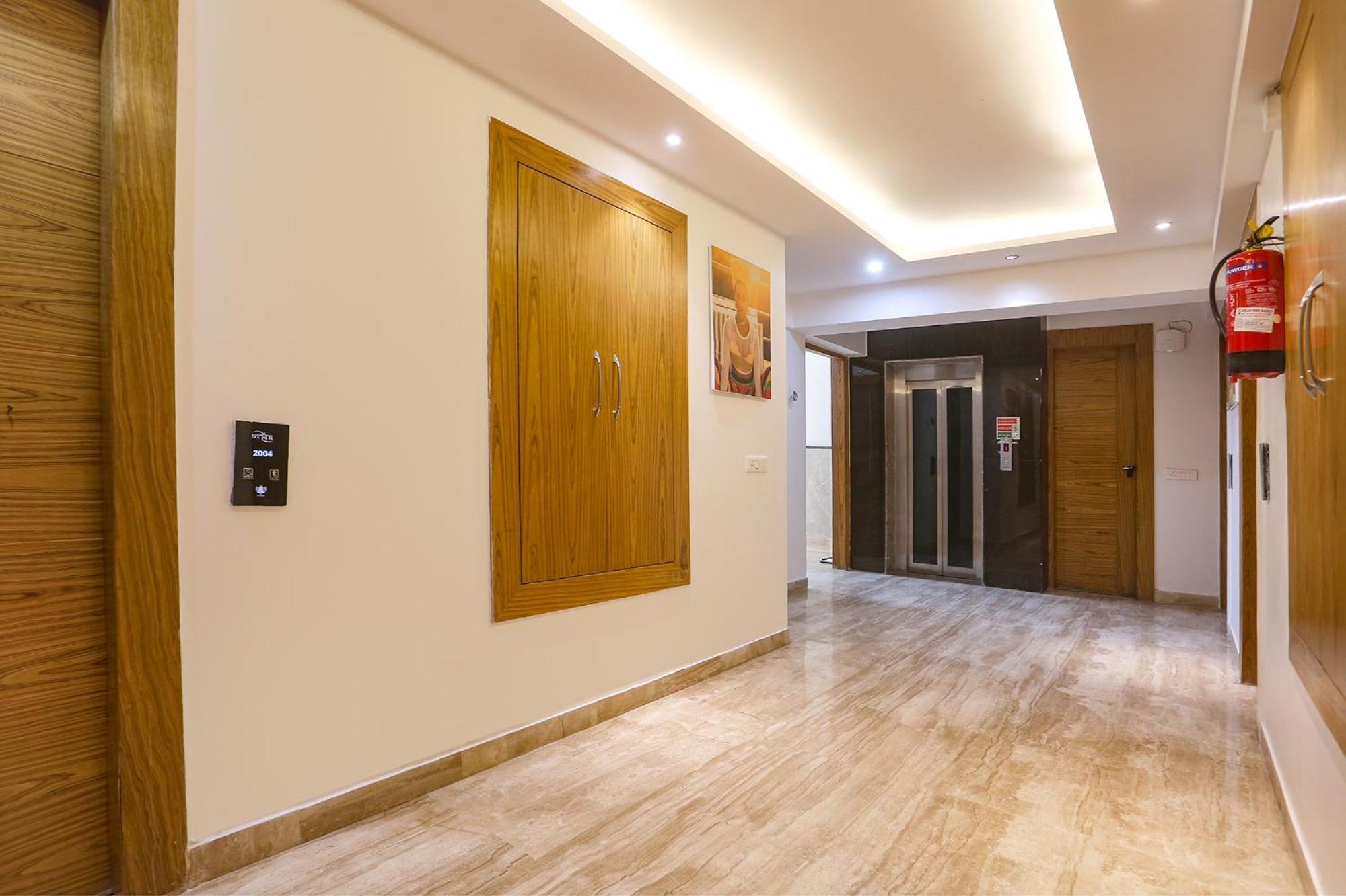 Fabhotel Prime Star 17 - Nr Yashobhoomi Convention Centre 델리 외부 사진